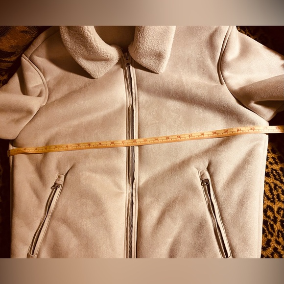 Zara bomber. Faux suede/ shearling. Size L - Picture 7 of 12